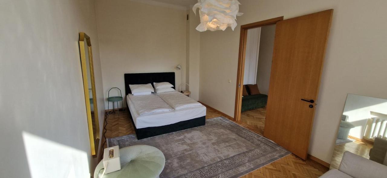 Tyzen39&38 Luxury Apartment Vilnius Bagian luar foto