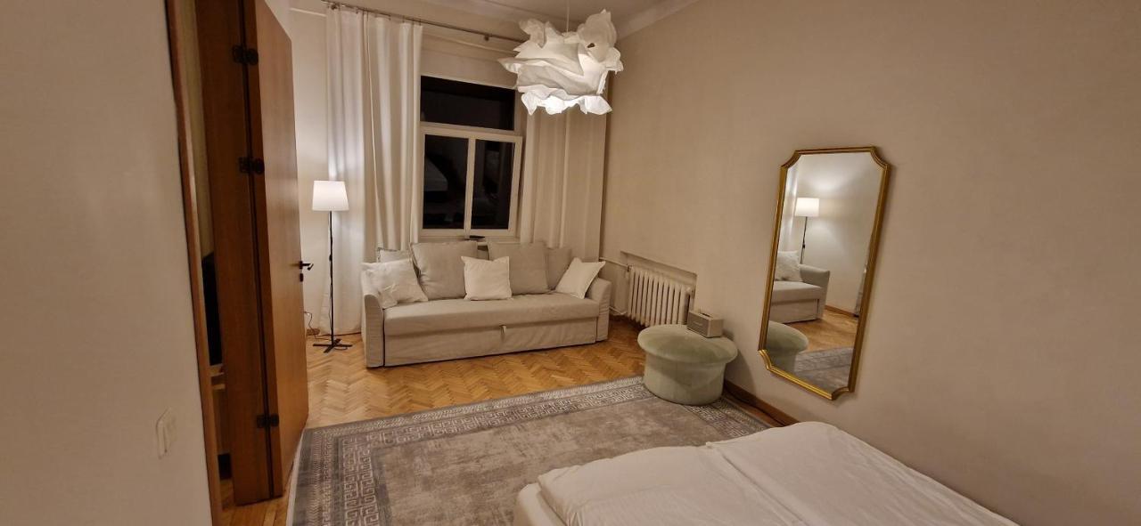 Tyzen39&38 Luxury Apartment Vilnius Bagian luar foto